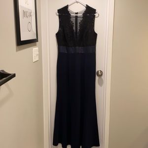 Beautiful Theia navy formal dress